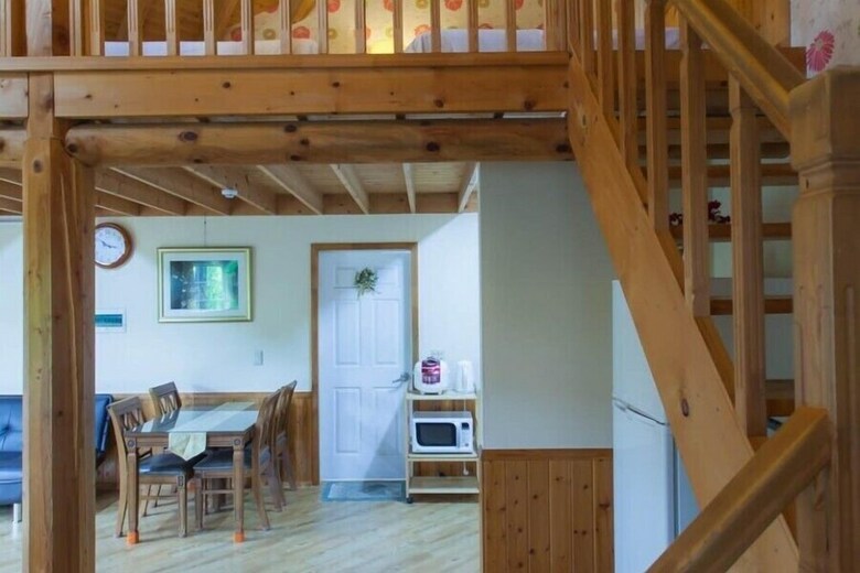 Cabin Town Pension