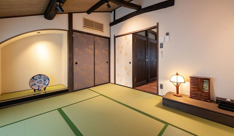 Kumo Machiya Imperial East