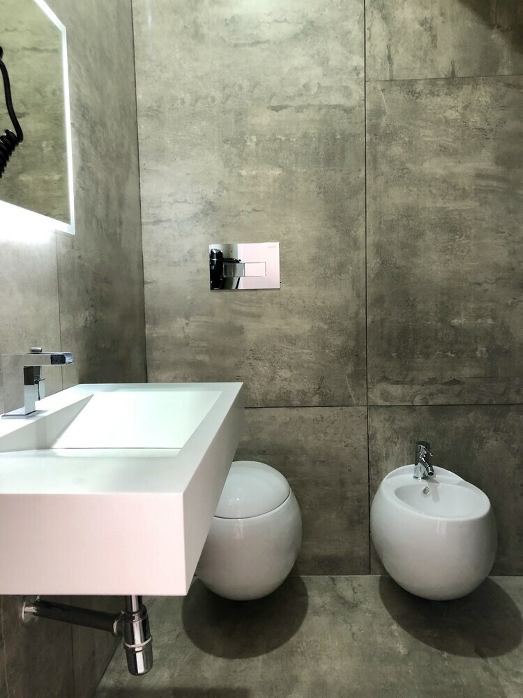 Lav Apartments