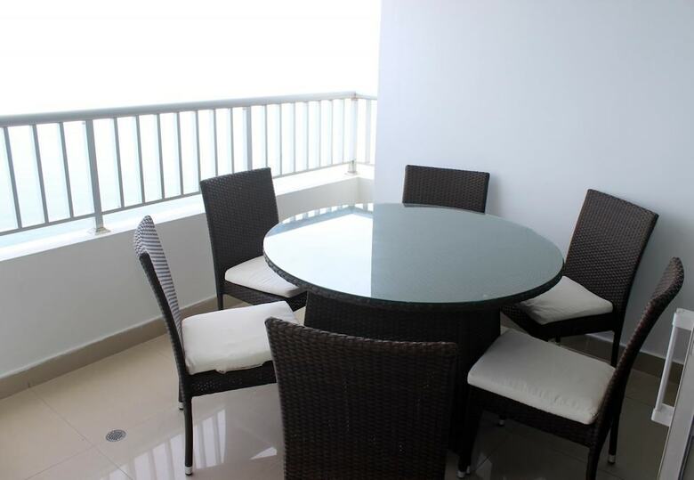 Hotel Palmetto 2404