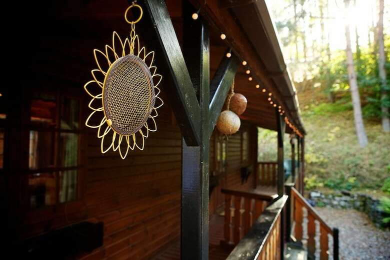Twa Hoots Lodge
