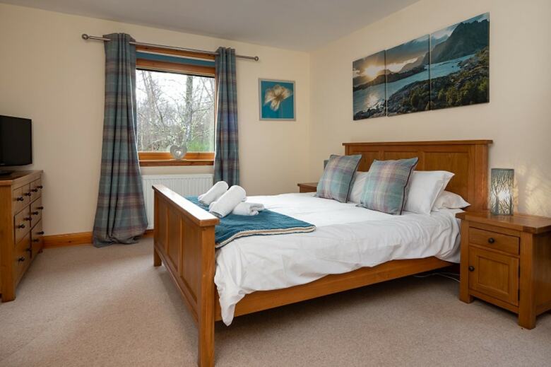 Two Farr Lodge