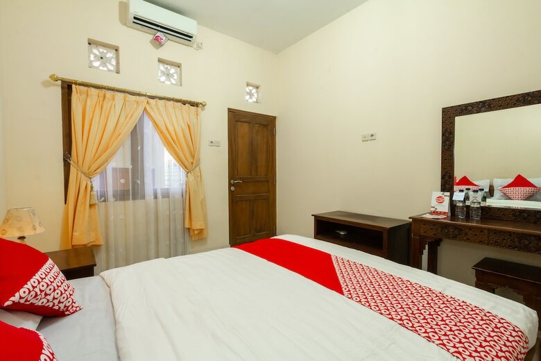 Hostal Oyo 1150 Omah Ladrang