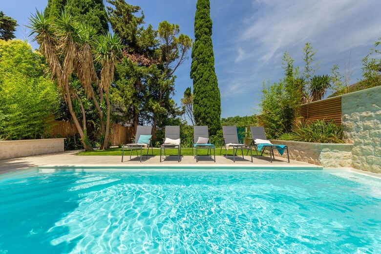 Apartamentos Hedera Estate, Villa Hedera