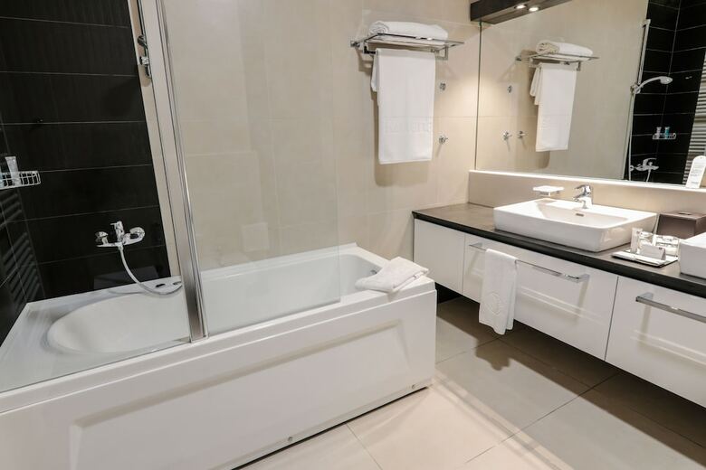 Aparthotel Bosmal Arjaan By Rotana