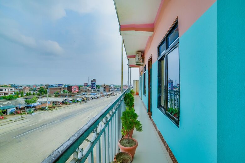 Spot On 480 Hotel Sish Mahal