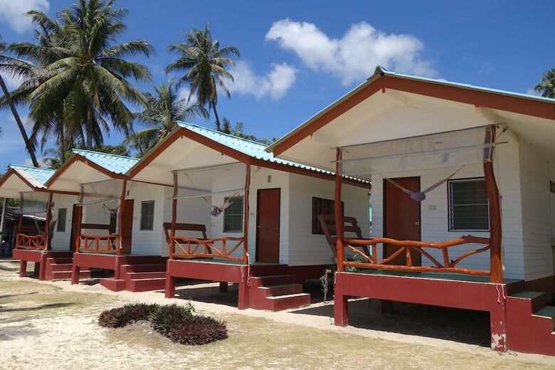 Hotel One More Night Beach
