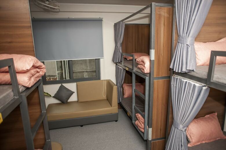 Hostal Dorm Link & Club