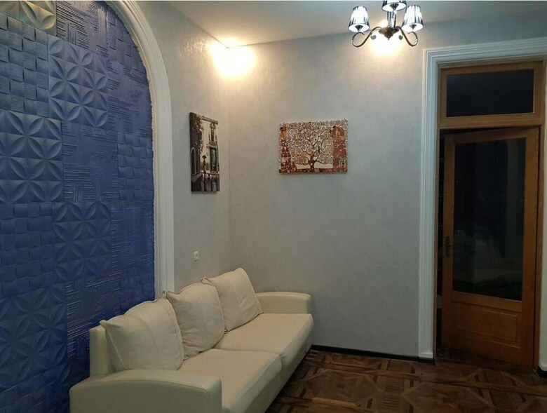 Grayhouse Elia Apartment
