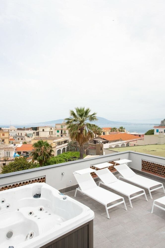 Hotel Don Giulio Luxury Rooms