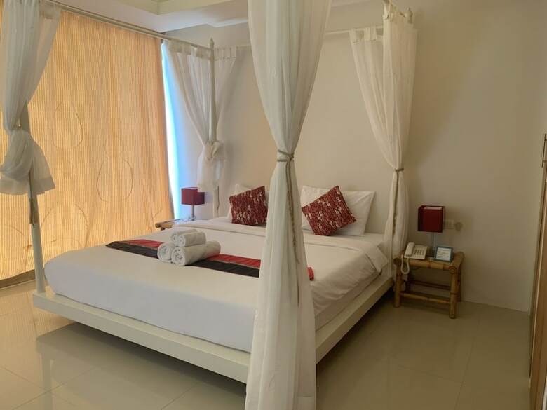 Hotel Grand Blue Kamala