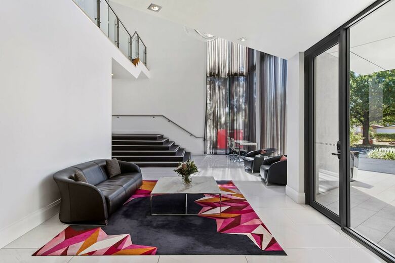 Hotel Adina Serviced Apartments Canberra Dickson