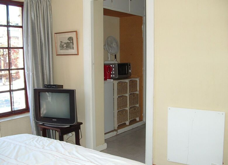 Bed & Breakfast Abide With Us