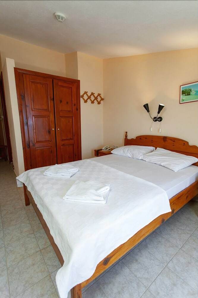 Diplomat Hotel