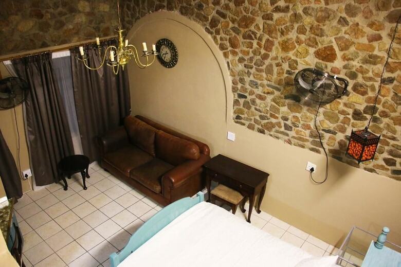 Hotel Kruger Castle Guest House
