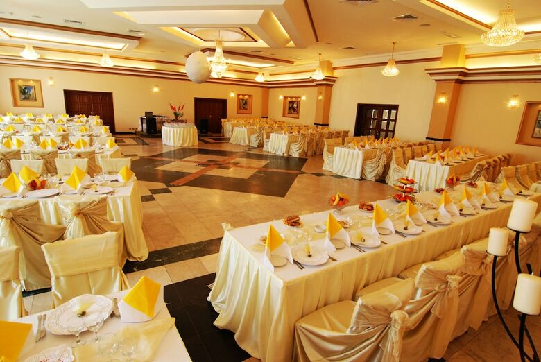 Central Hotel
