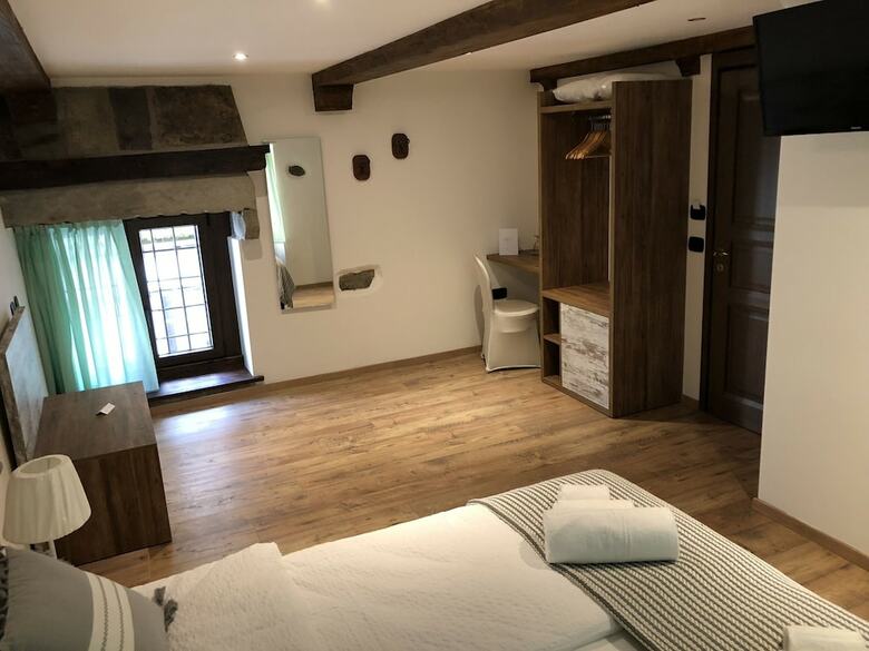 Hotel Nicomat Rooms