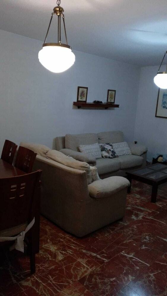 Amplio Apartamento Con Parking Gratuito