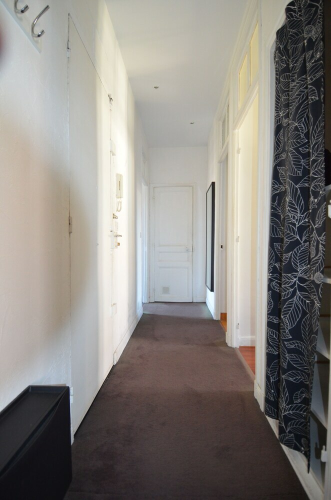 Apartment 5 Persons In Acropolis District In Nice