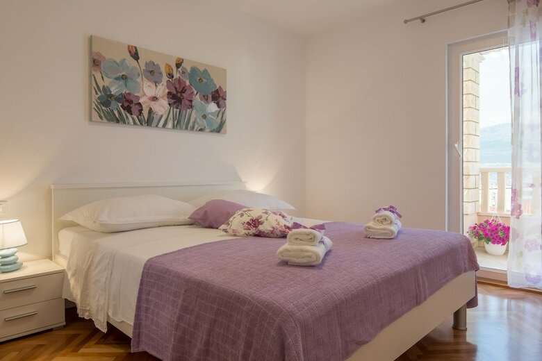 Apartments Ena