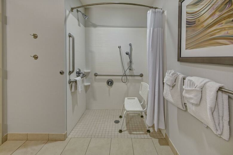 Hotel Courtyard By Marriott Alexandria