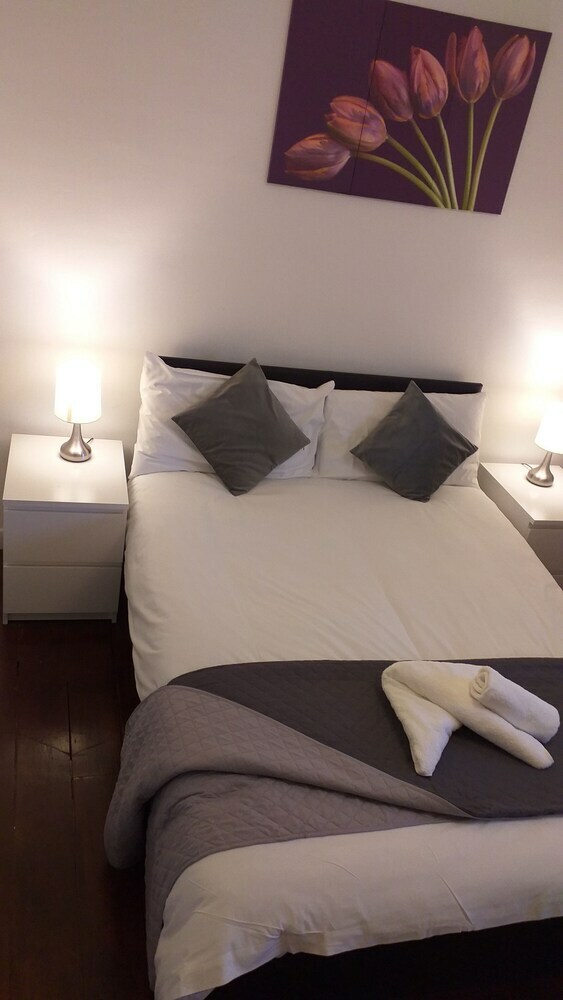 Metrolets 3 Serviced Accommodation