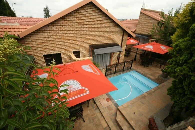 Hotel Le Cozmo Guest House
