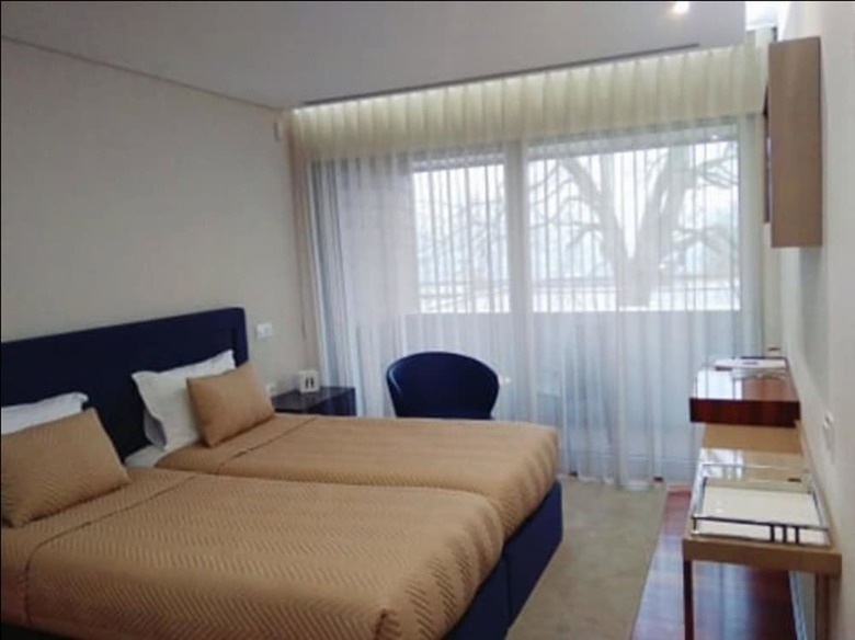 Fh Hotel