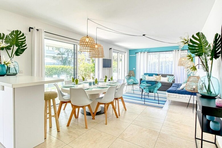 Nice Apartment With Private Garden, Pool & Parking