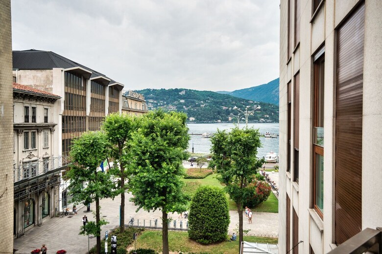 Apartamento Como Lake Suites