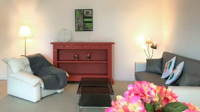 Elsa Apartments