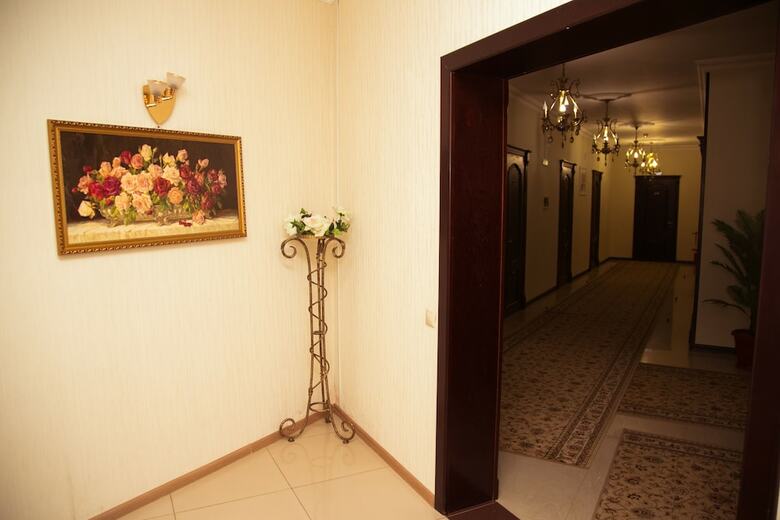 Hotel Tarkho