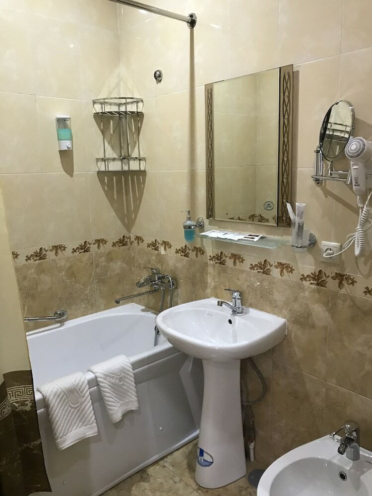 Hotel Tarkho