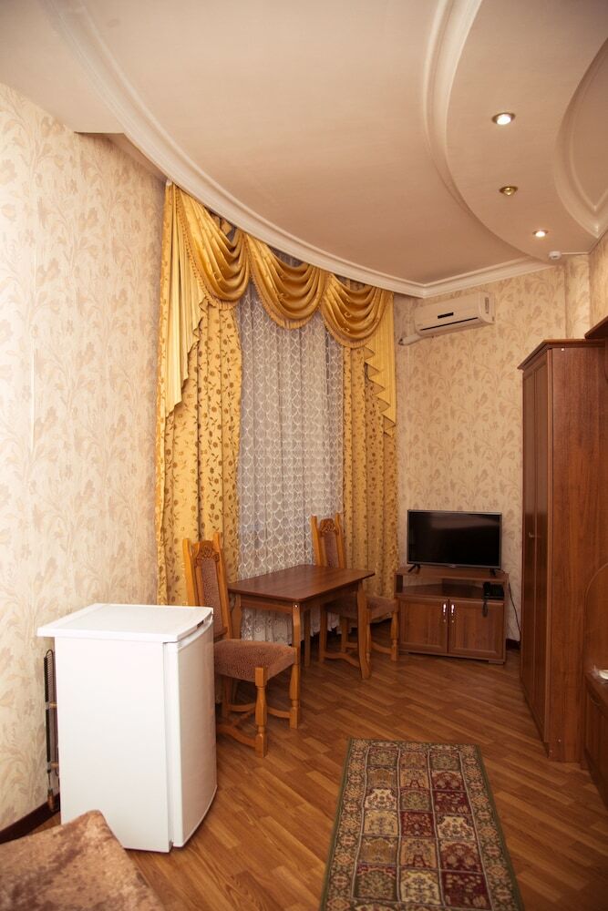 Hotel Tarkho