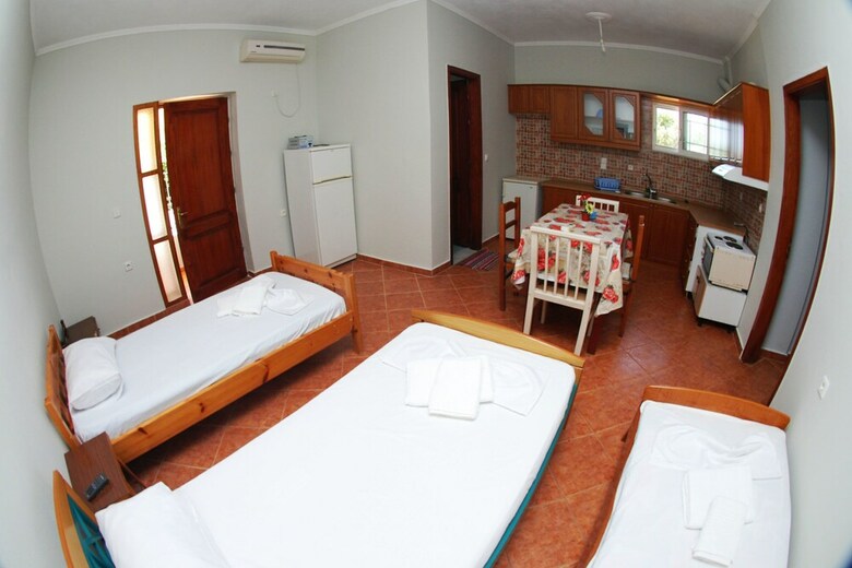 Tiku's Apartments