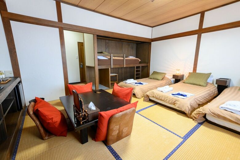 Hotel Tanuki Lodge