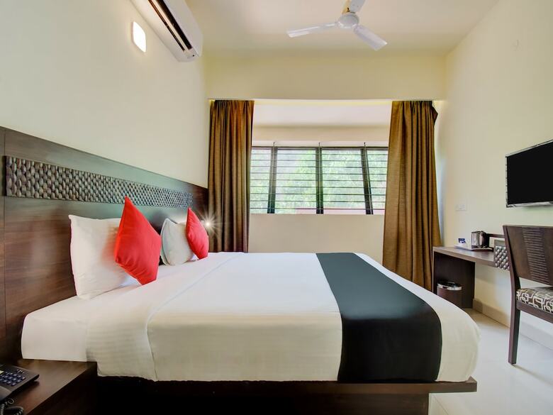 Hotel Capital O 37677 Xec Residency
