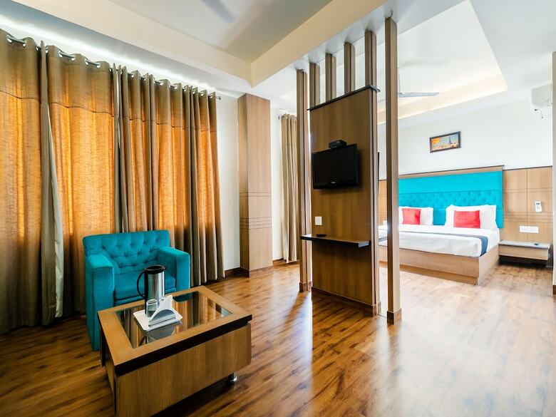 Capital O 26351 Hotel Classic Residency