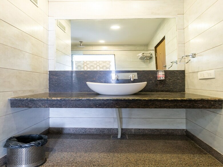 Capital O 26351 Hotel Classic Residency