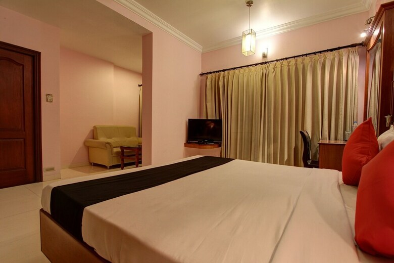 Hotel Capital O 41646 Devi Towers