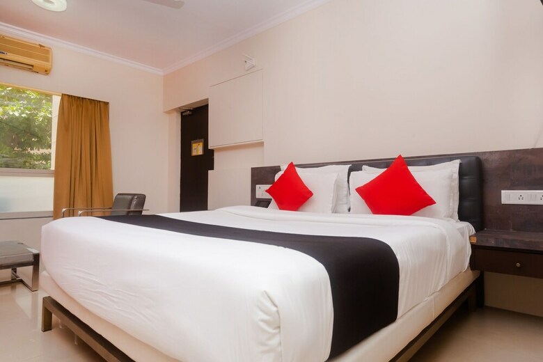 Capital O 40728 Bollywood Design Hotel