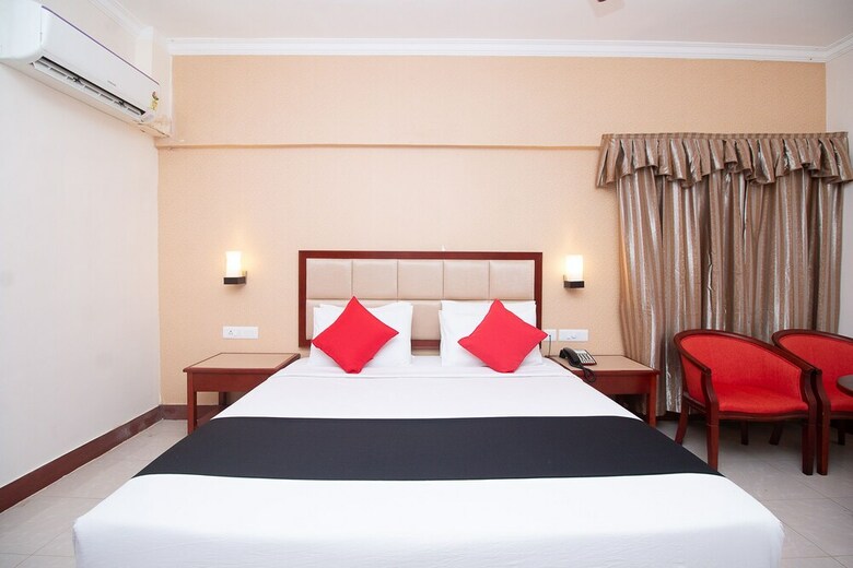 Hotel Capital O 41374 Rr Inn