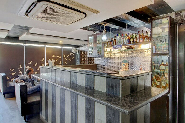 Collection O 135 Hotel Broadway