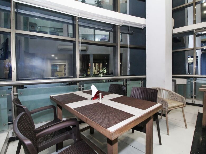 Hotel Collection O 30100 Deccan 8