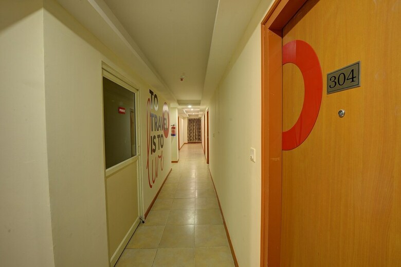 Collection O 40332 Hotel Casa Meridian