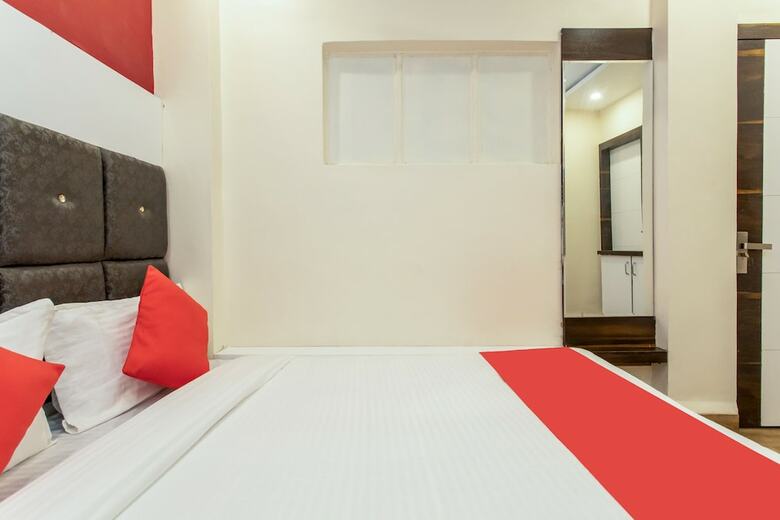 Hotel Oyo 24822 Samarth Guest House