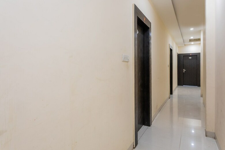 Hotel Oyo 24822 Samarth Guest House