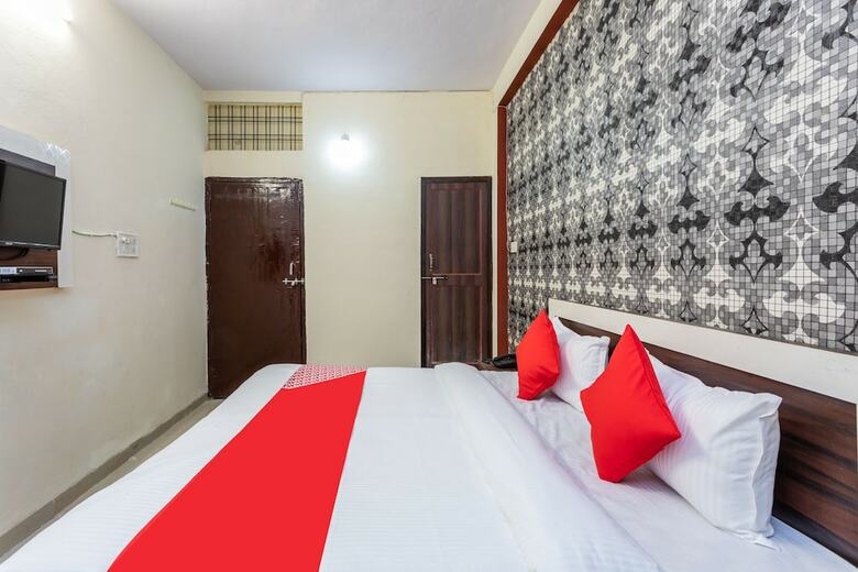 Oyo 29919 Hotel Darshan Shree