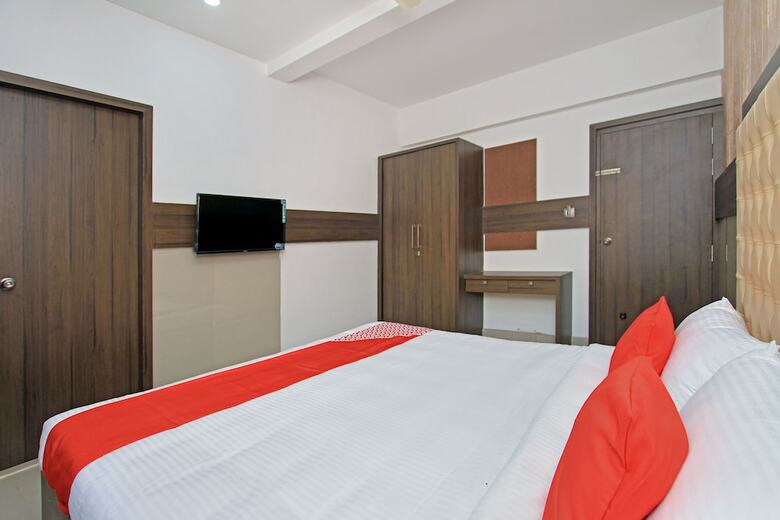 Capital O 26230 Hotel Nirvikalpa
