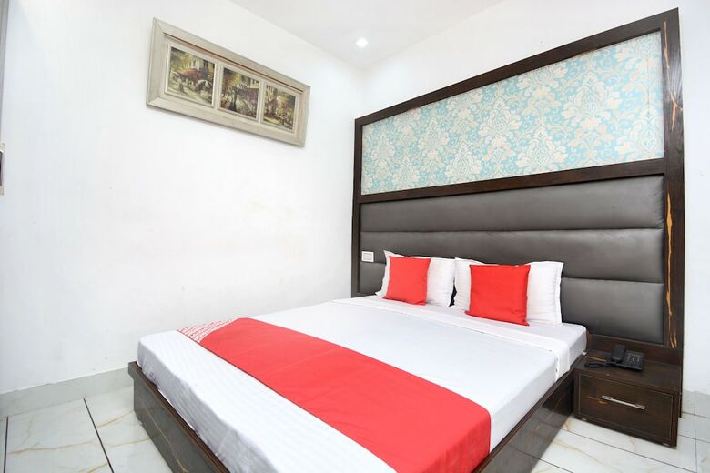 Oyo 30999 Hotel Vaishno